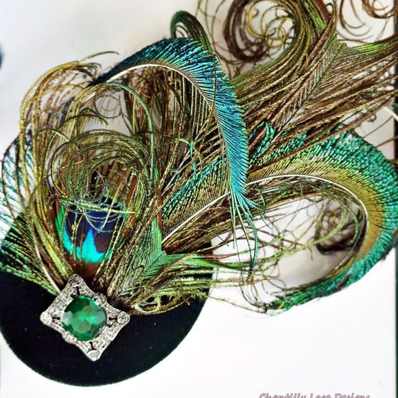 New Green Velvet Peacock Feather Emerald Fascinator - Picture 5 of 7